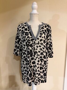 BIBI Black and Cream Leopard Print V-Neck Tunic